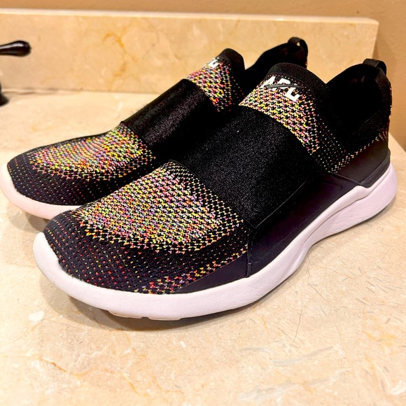 APL Shoes - Picture 2 of 2